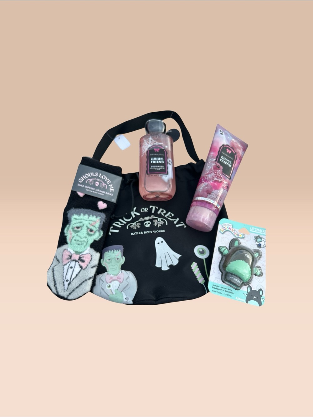 Bath & Body Works Trick or Treat Tote with Pink Ghouls Friend Body Care Set